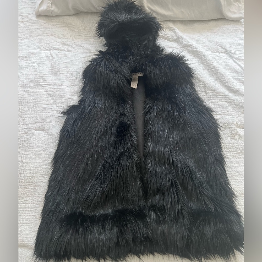 Black fury vest with hood